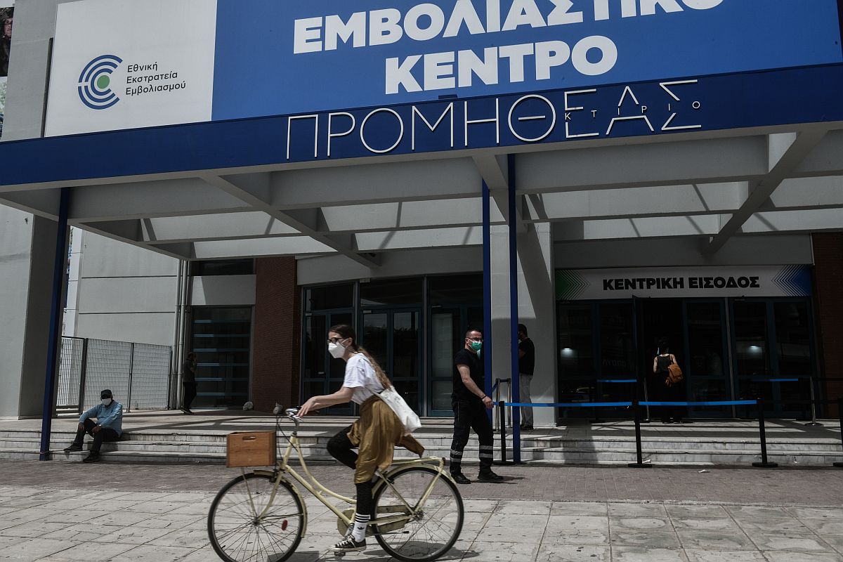 Πόσο μας προστατεύουν τα εμβόλια από τις μεταλλάξεις του κορωνοϊού;