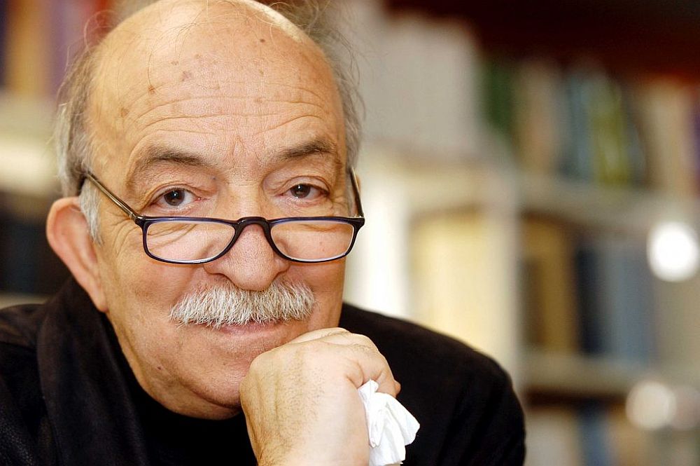 «Η Μητέρα του Σκύλου»: Επανακυκλοφορεί το εμβληματικό μυθιστόρημα του Παύλου Μάτεσι