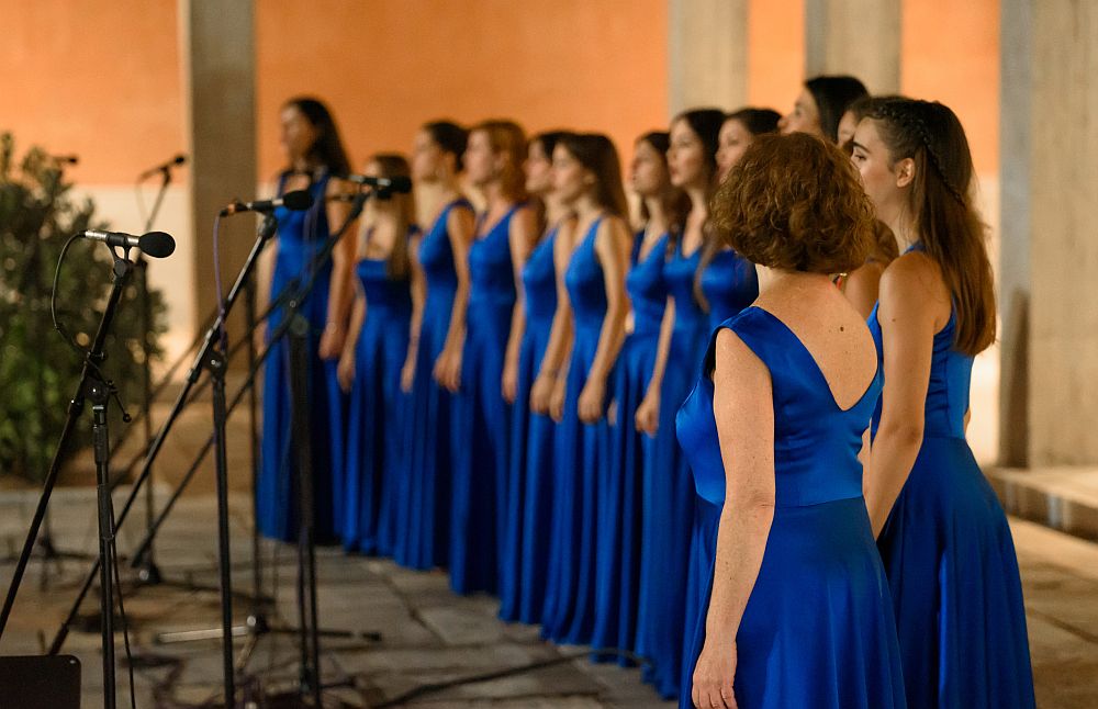 Η γυναικεία μορφή στα τραγούδια του Μίκη Θεοδωράκη