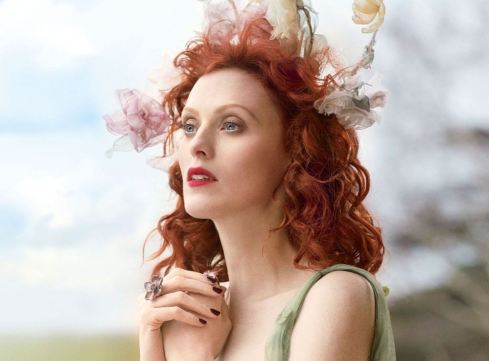 Kόκκινα μαλλιά: Όλα τα tips για να πετύχετε το πιο hot χρώμα τώρα