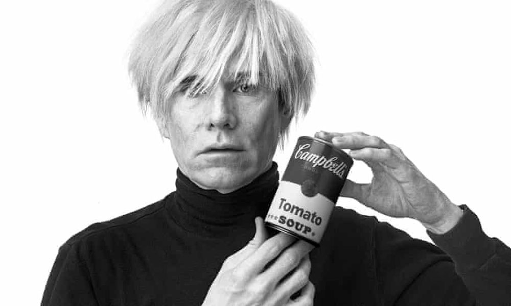 Ο Άντι Γουόρχολ «διαβάζει» τα ημερολόγιά του μέσω τεχνητής νοημοσύνης (ΒΙΝΤΕΟ)