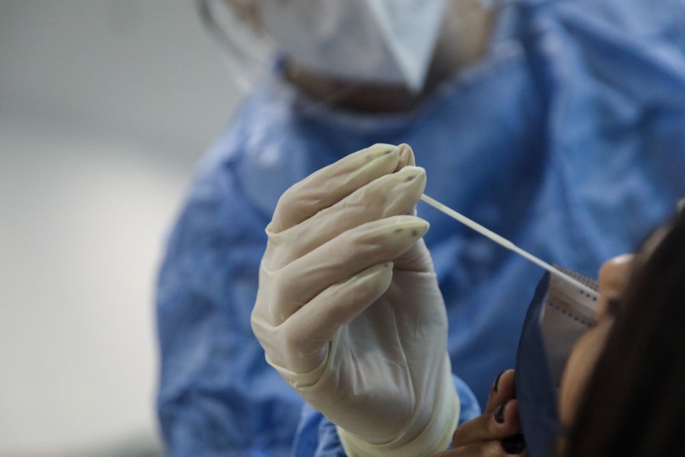 Ανησυχία προκαλεί ξανά η έξαρση της πανδημίας του κορωνοϊού