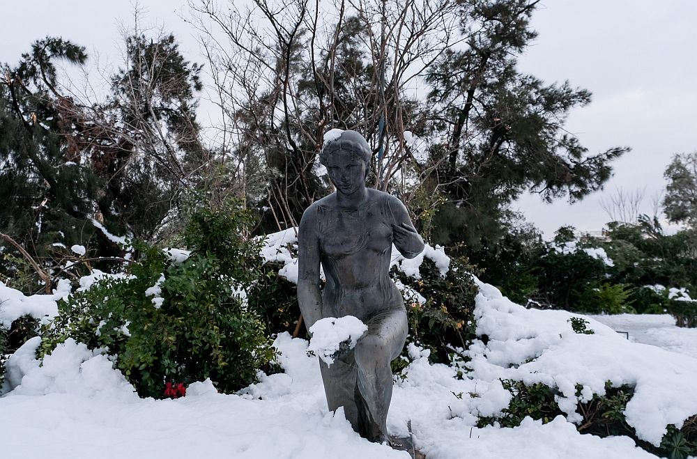 Καιρός: Πολικές θερμοκρασίες και χιόνια