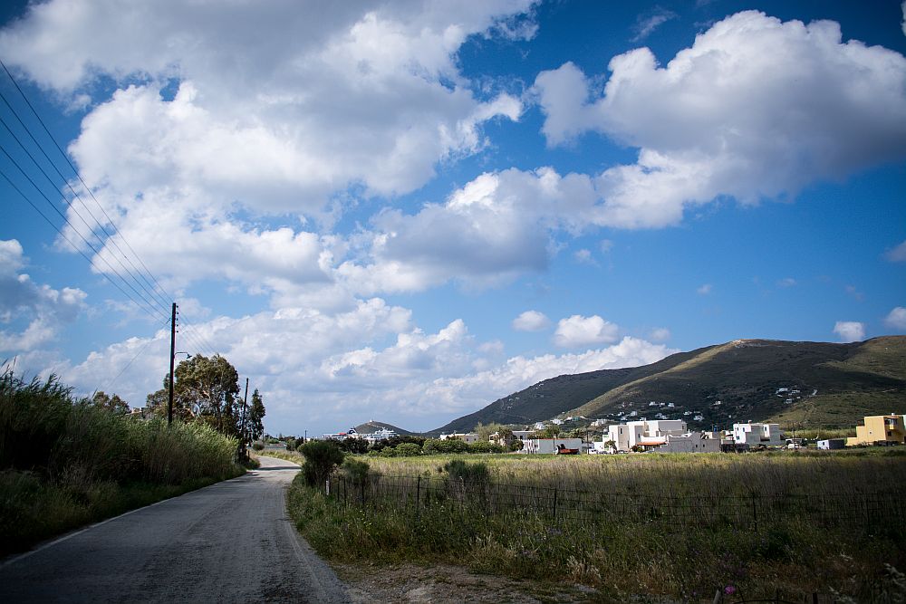Καιρός: Αραιές νεφώσεις με τοπικές βροχές