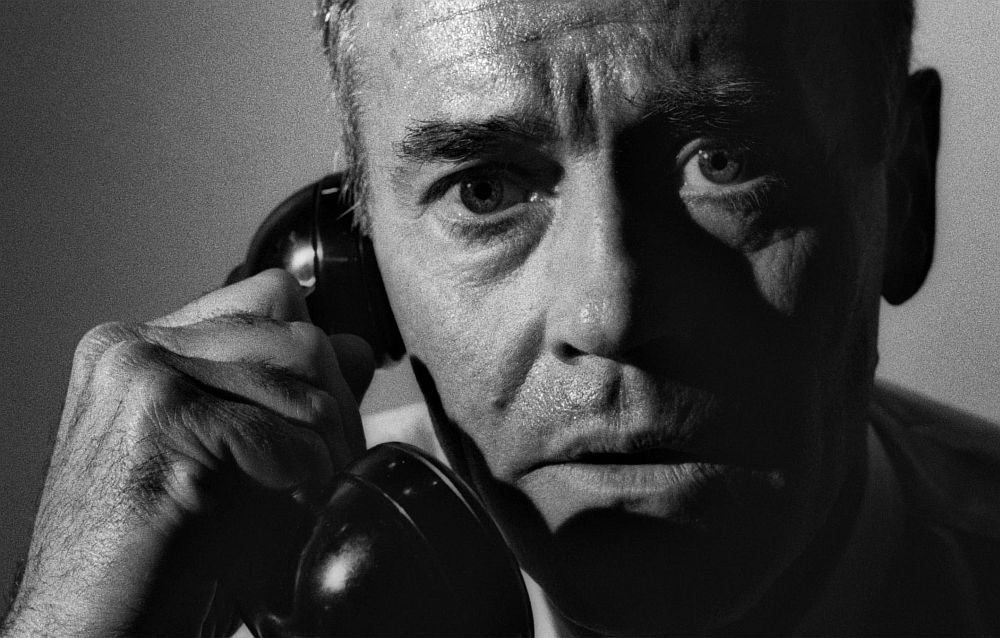 Συναγερμός Θανάτου: Ένα από τα καλύτερα αντιπολεμικά θρίλερ όλων των εποχών