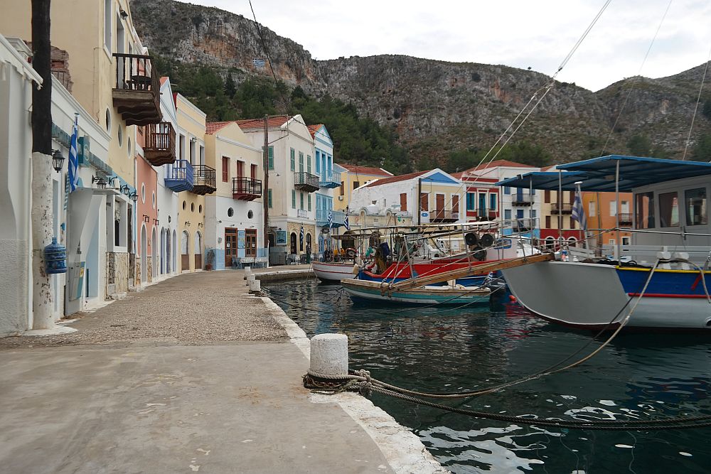 Καιρός: Αναποφάσιστος... με ισχυρούς ανέμους