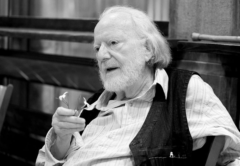 Αντίο στον Ροβήρο Μανθούλη