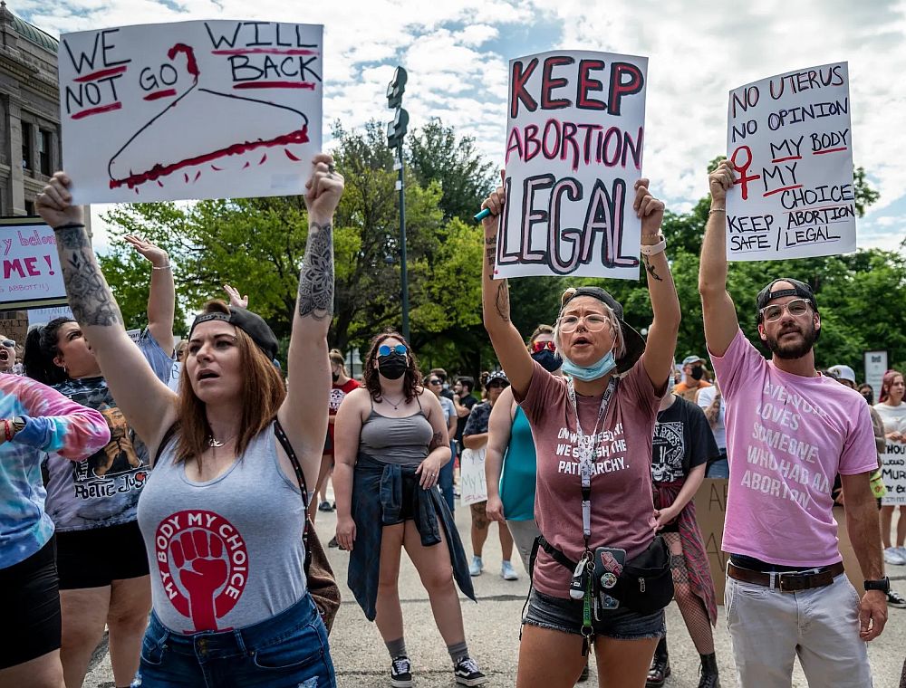 Τί συμβαίνει όταν απαγορεύεται η άμβλωση;