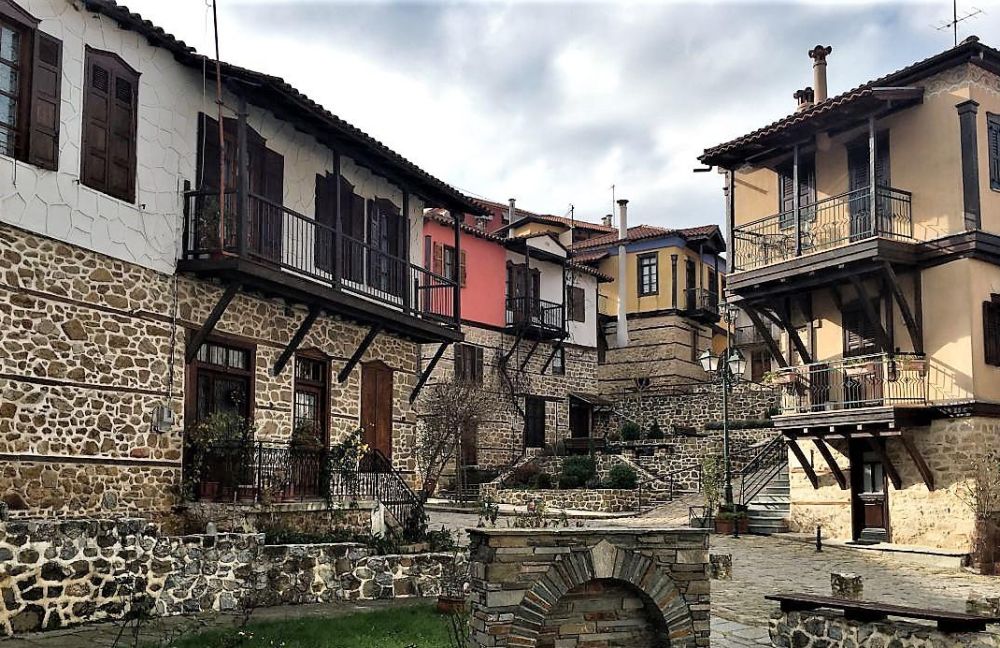 Χαλκιδική: Η Αρναία στα τρία ωραιότερα χωριά της Ελλάδας