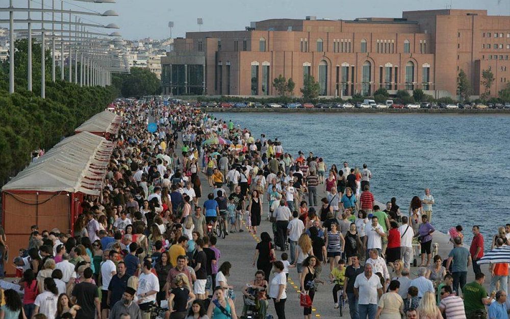 Με 40.000 τίτλους βιβλίων ανοίγει το Φεστιβάλ Βιβλίου Θεσσαλονίκης στην παραλία