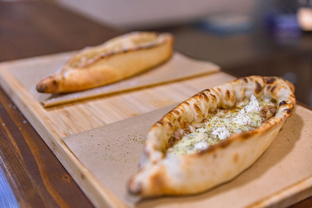 Γιαγλία… όπως λέμε Πεϊνιρλί: Η παραδοσιακή συνταγή της γιαγιάς Σουμέλας