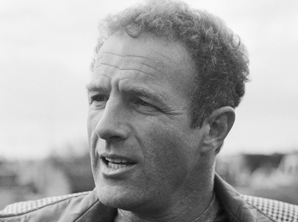 «Έφυγε» ο Τζέιμς Κάαν