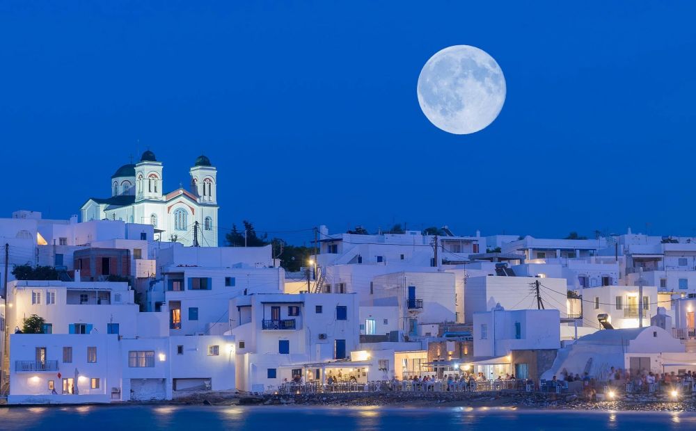 Οδοιπορικό στην Πάρο: Νεαρά ζευγάρια επιστρέφουν μόνιμα στο νησί (ΒΙΝΤΕΟ)