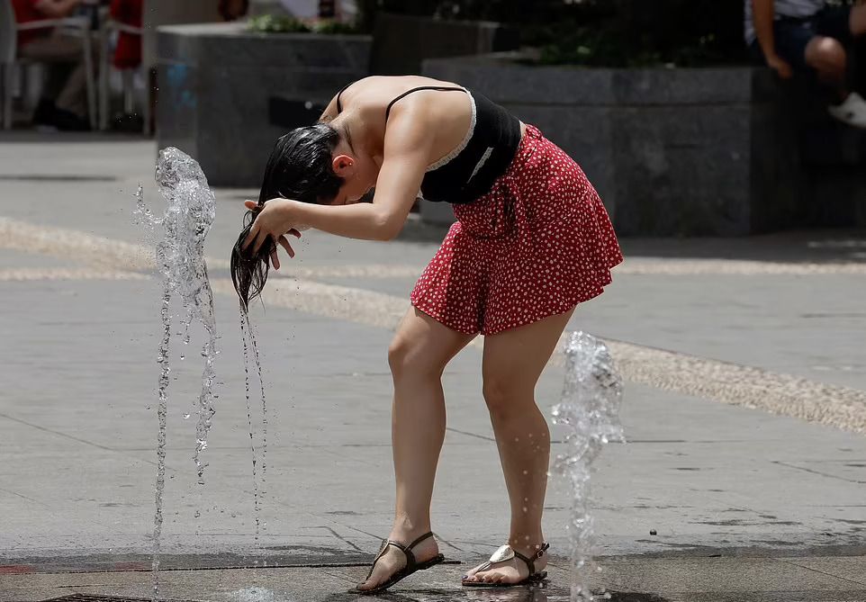 Κλιματική αλλαγή: Σε κλοιό καύσωνα ο πλανήτης