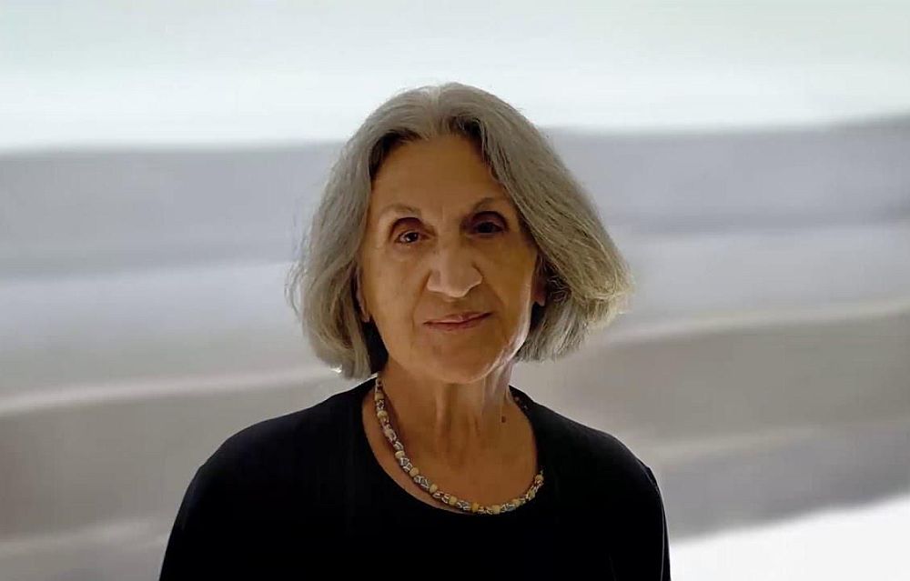 «Να είχα, λέει, μια τρομπέτα»: Το καινούργιο μυθιστόρημα της Μάρως Δούκα