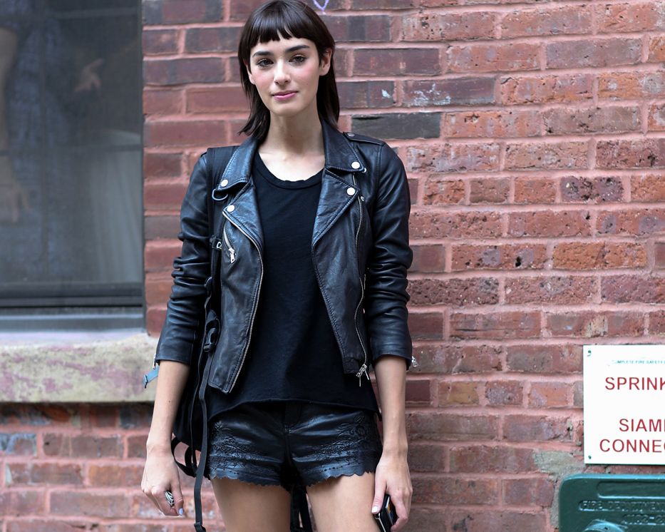 Τα ωραιότερα μαύρα δερμάτινα τζάκετ της σεζόν