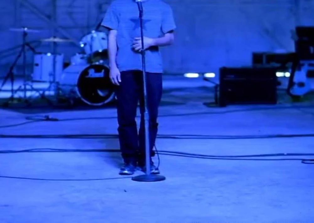 R.E.M. - What's The Frequency, Kenneth?