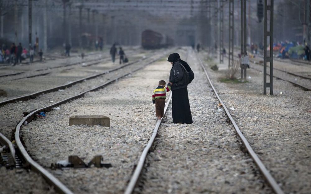 Αναζητούν φυγή και από τον δυνάστη σύζυγο