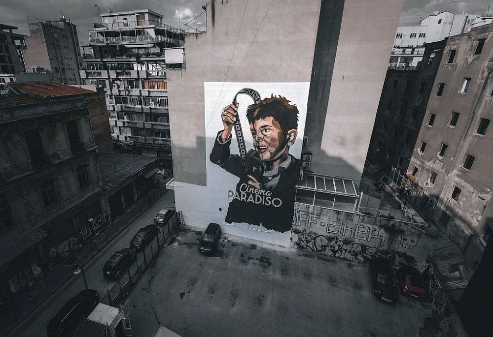 Θεσσαλονίκη: «Σινεμά, ο Παράδεισος» και Ένιο Μορικόνε σε κοινή θέα στα Άνω Λαδάδικα