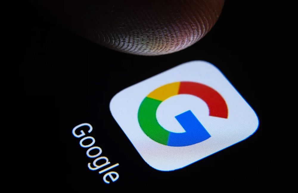Τελικά μας ακούει η Google; Η εξήγηση για τις ύποπτες διαφημίσεις