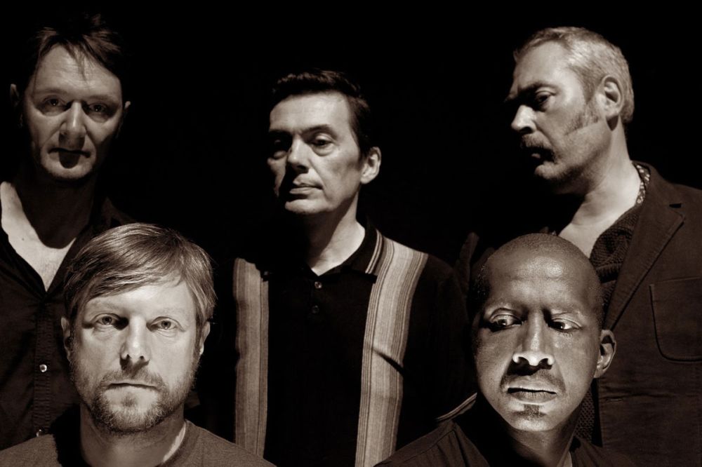 Οι Tindersticks γιορτάζουν στην Ελλάδα τα 30 χρόνια τους