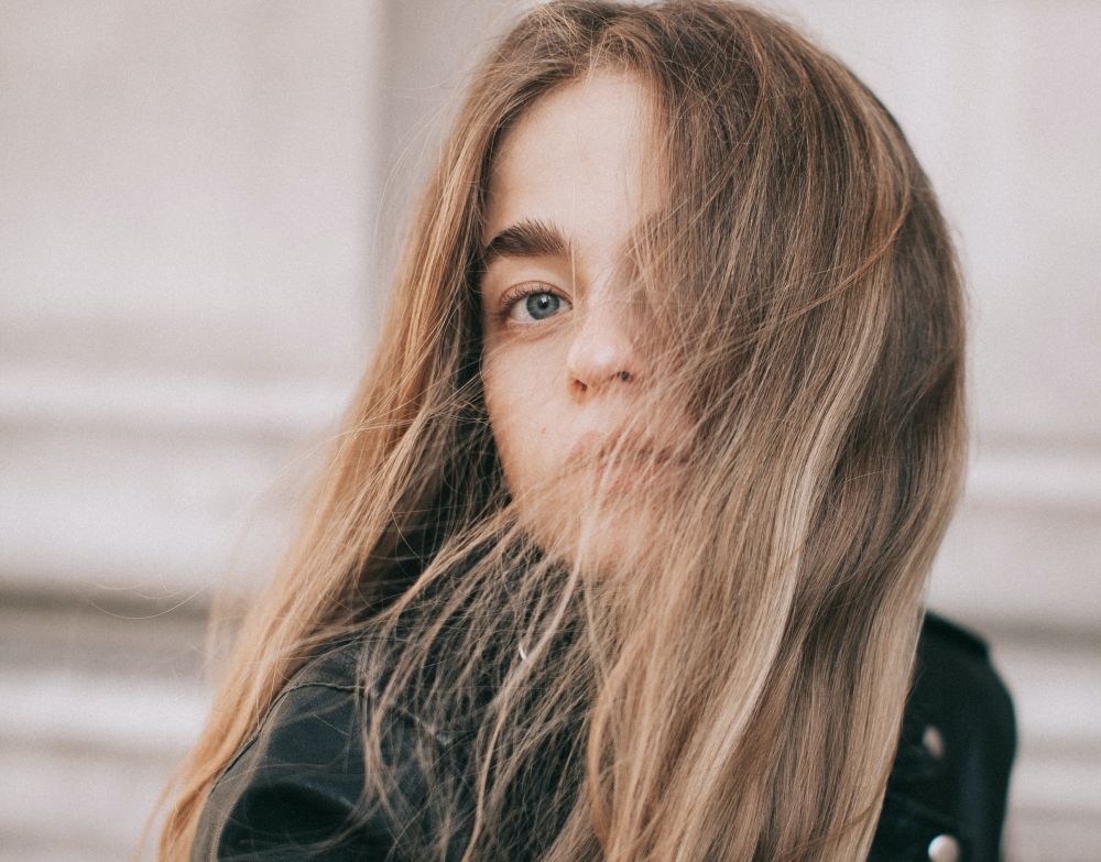 Τα αρώματα μαλλιών που λατρεύουμε αυτή την περίοδο