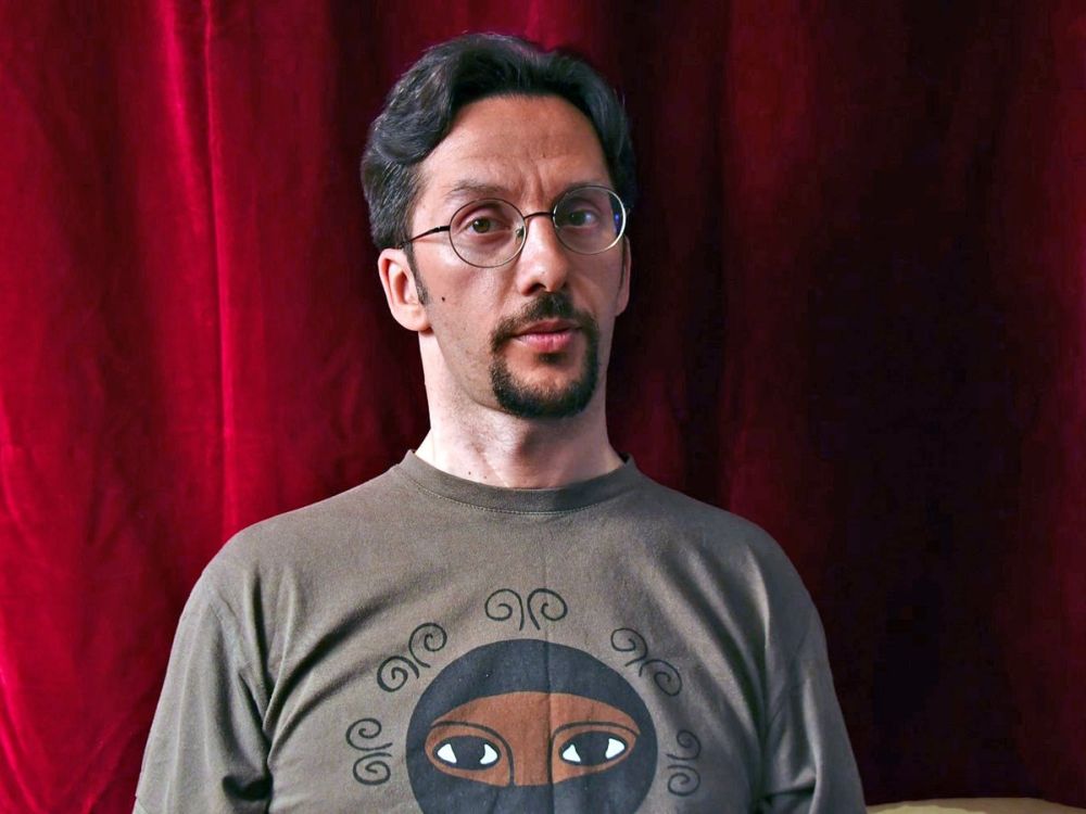 Τετραπληγικός μουσικός γράφει μελωδίες που ταξιδεύουν στον κόσμο