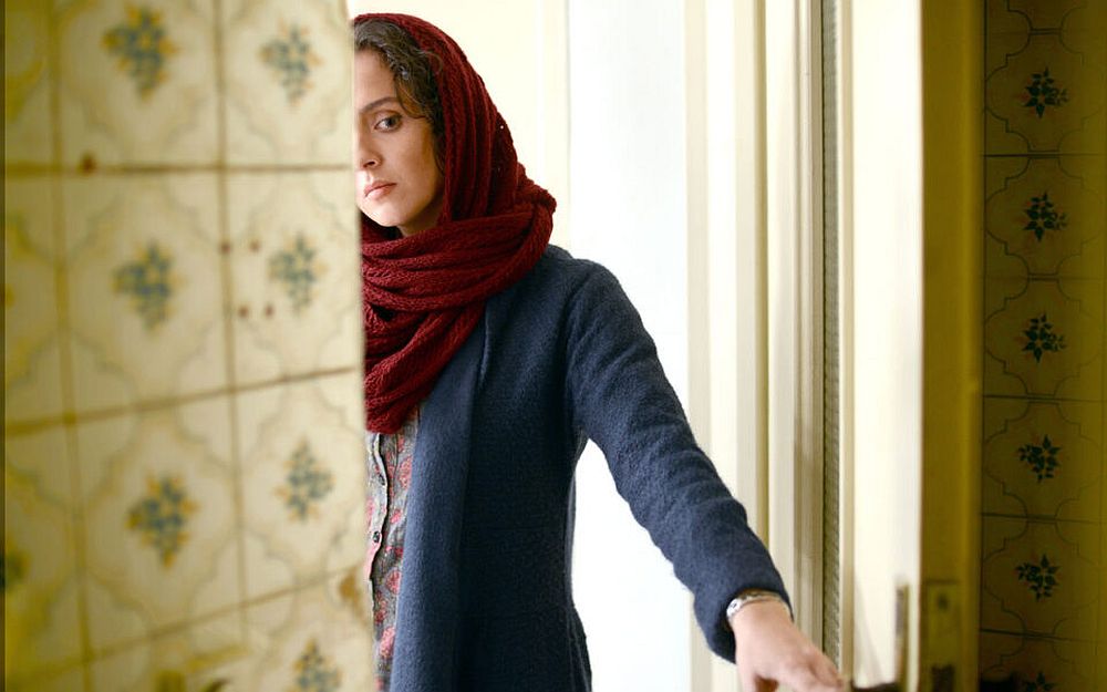 Η Ταρανέ Αλιντουστί πρωταγωνιστεί, μεταξύ άλλων, και στον οσκαρικό «Εμποράκο» του Ασγκάρ Φαραντί