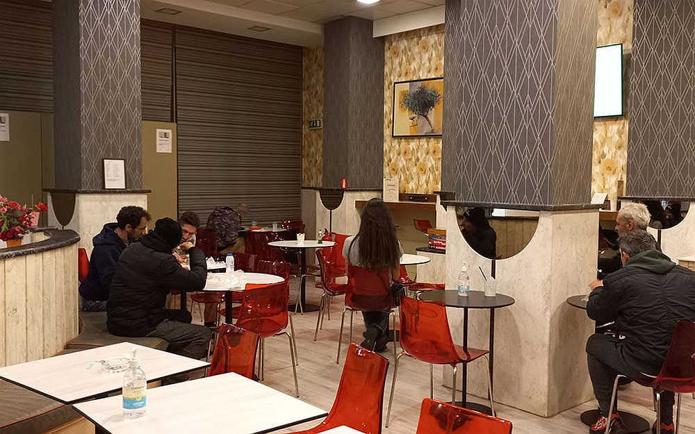 Ένα μεσημέρι στον ξενώνα τοξικοεξαρτημένων αστέγων