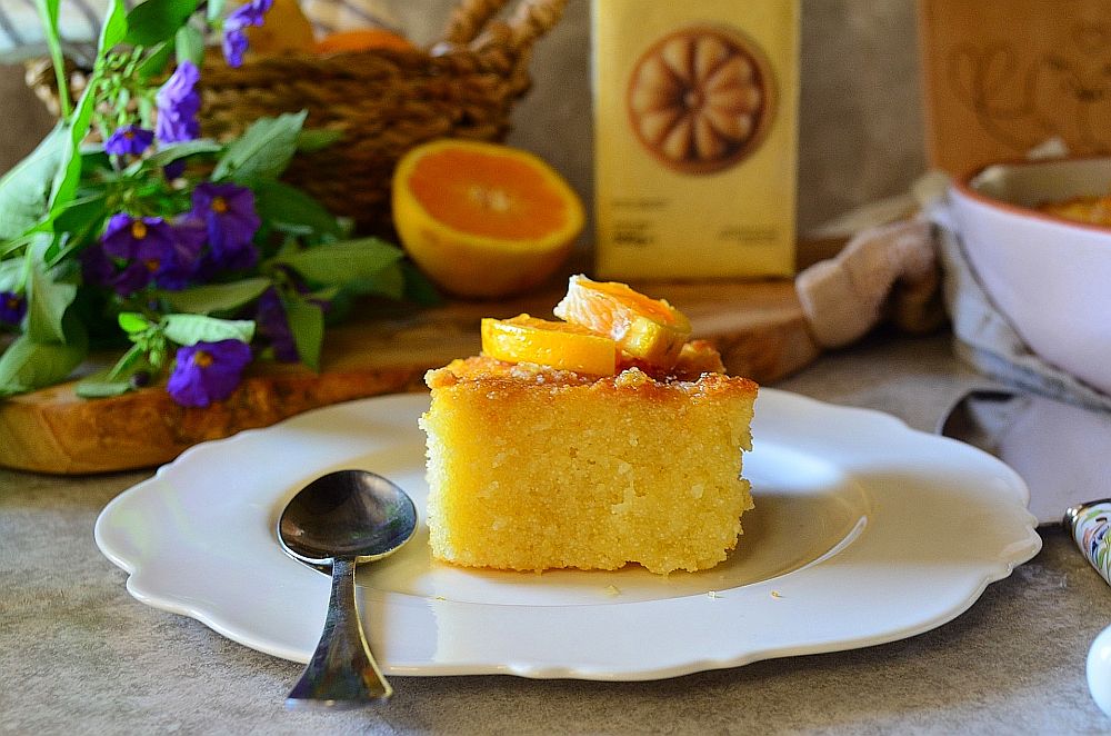 Εύκολη και γρήγορη σιροπιαστή πορτοκαλόπιτα