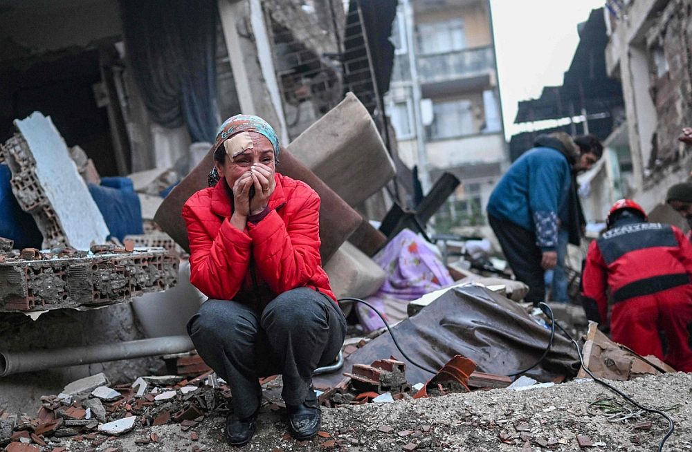 Συγκέντρωση ειδών πρώτης ανάγκης σε Θεσσαλονίκη και Λάρισα για τα θύματα του σεισμού σε Τουρκία και Συρία