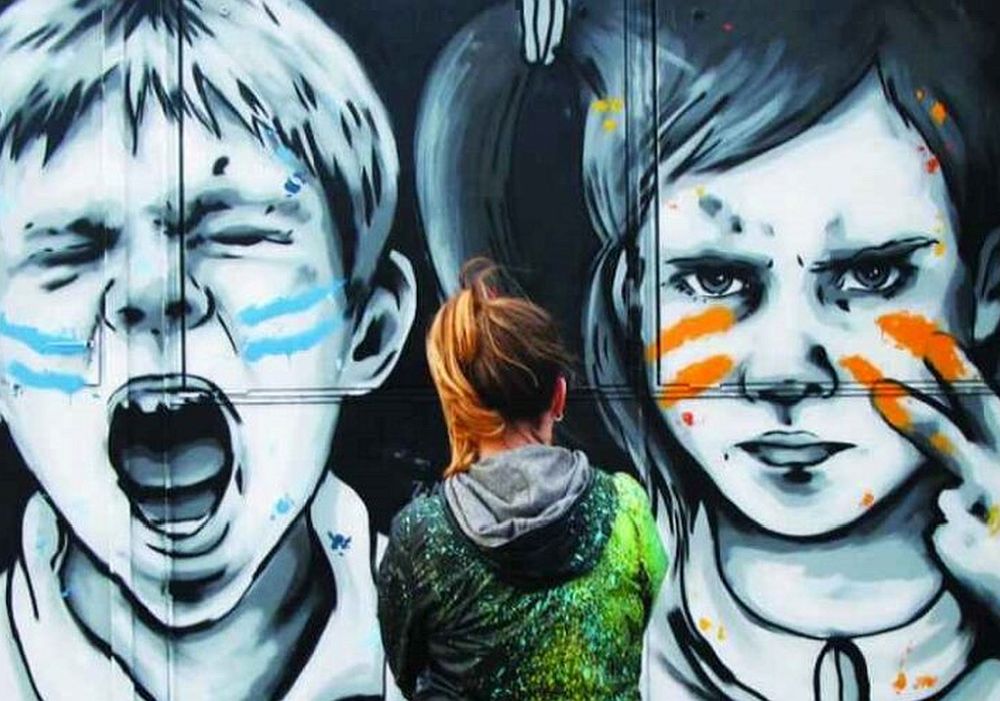 Εκατόν δέκα περιπτώσεις σχολικών κρίσεων έγιναν βιβλίο για την εκπαίδευση