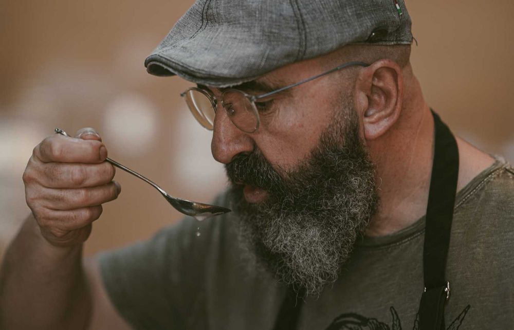 Ο σεφ που έβαλε τον πατσά σε πεντάστερο ξενοδοχείο