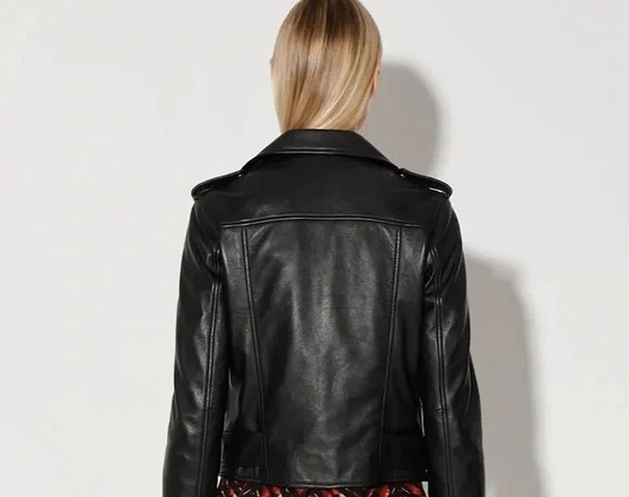 Δερμάτινο jacket: 4 εμφανίσεις για την άνοιξη 2023