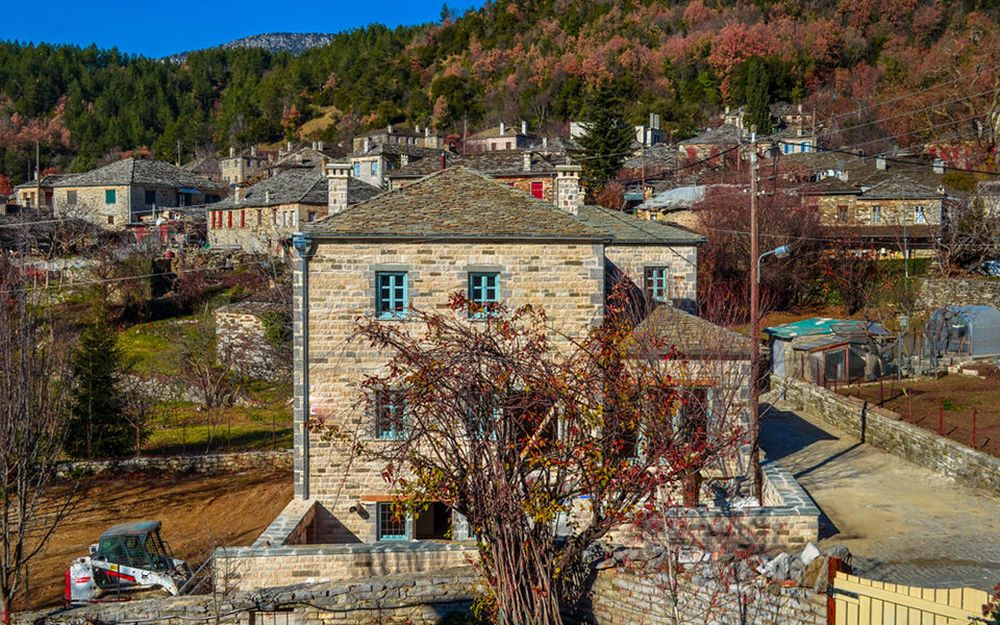 Μπορεί να «αναστηθεί» το χωριό;