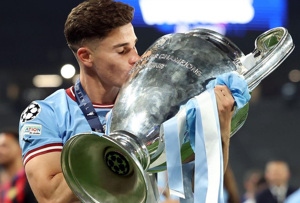 Χουλιάν Άλβαρες: «Μαγνήτης» τίτλων