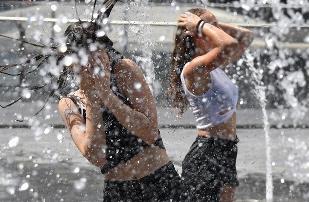 Προ των πυλών το πρώτο κύμα καύσωνα στην Ελλάδα