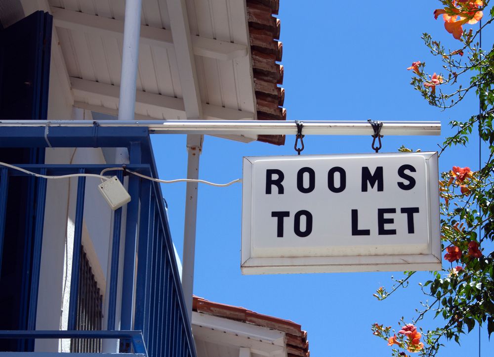 «150 ευρώ με ένα μπαλκονάκι, και αν θες»