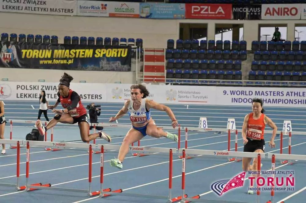 Η 56χρονη που δεν …σταματά σε κανένα εμπόδιο