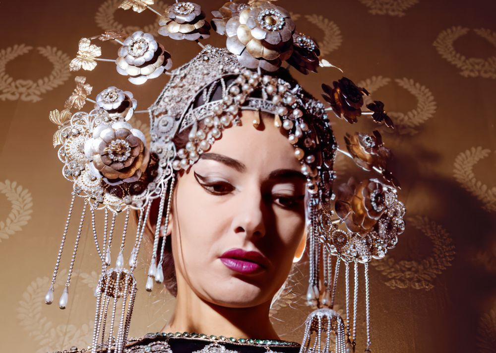 Η Μαρία πίσω από την ντίβα