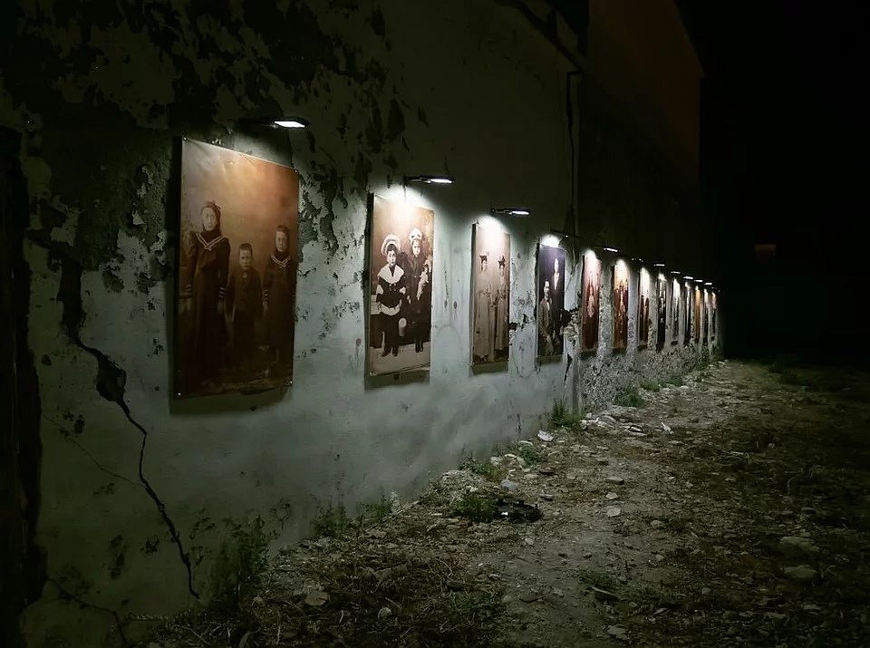 Ο δάσκαλος που έκανε ένα χωριό της Σάμου κέντρο φωτογραφίας και μνήμης