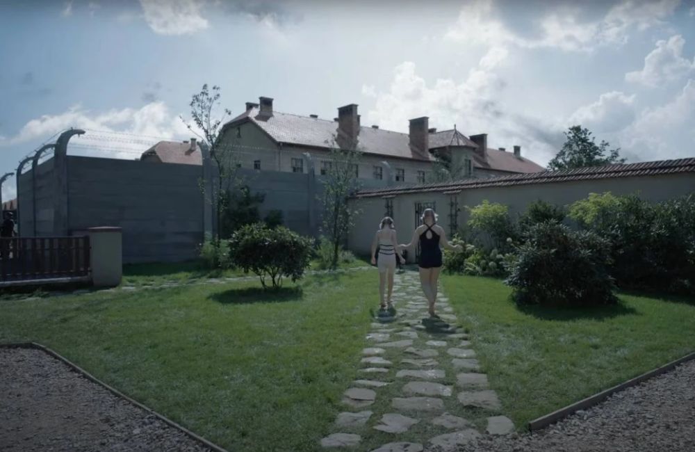 Ζώνη Ενδιαφέροντος: Στην καρδιά του σκοταδιού