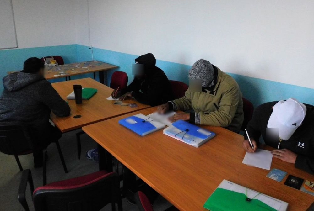 Πώς η δημιουργική γραφή μεταβάλλει τους έγκλειστους μαθητές του ΣΔΕ Νιγρίτας