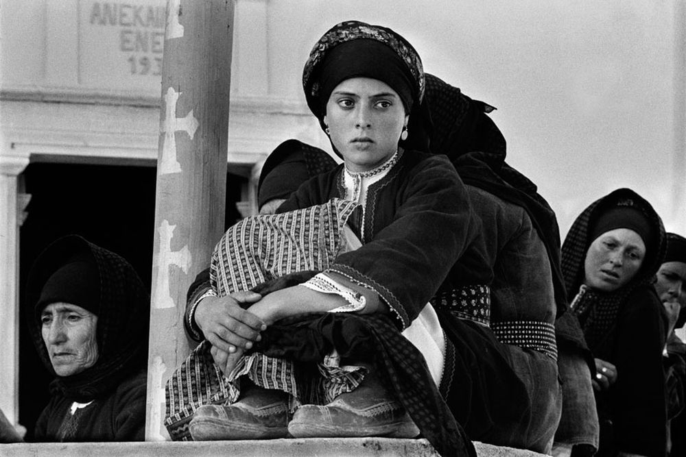 Δράμα: Η Ελλάδα του ’60 σε φωτογραφική ξενάγηση του Κ. Μάνου στο «Μαρμάρινο Σπίτι»