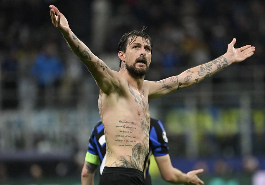 Φραντσέσκο Ατσέρμπι: O «γερόλυκος» της Ίντερ που νίκησε καρκίνο και αλκοολισμό και την έστειλε στον τελικό του Champions League